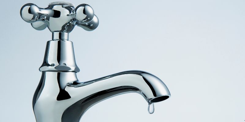 Como consertar torneira pingando em Americana